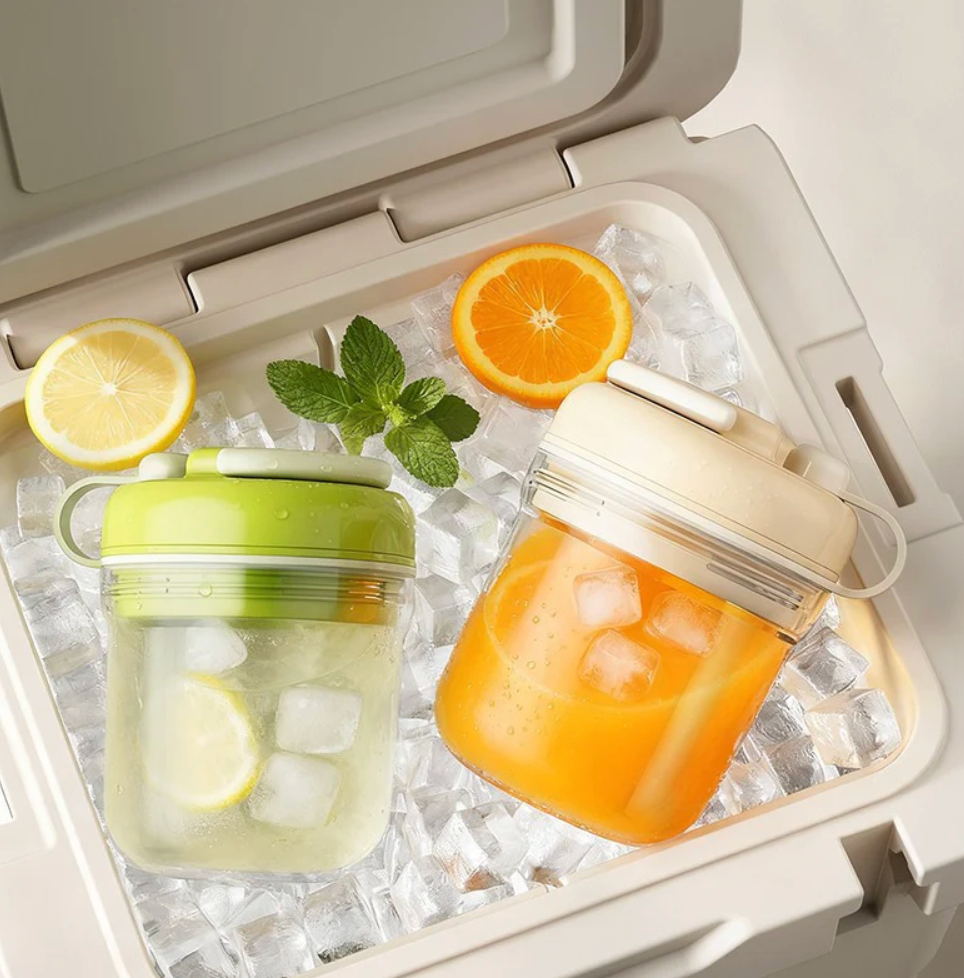 2-in-1 Ice Cube Maker Water Bottle with Straw